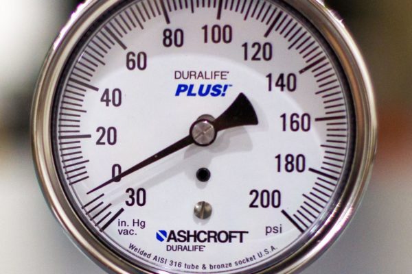absolute and gauge pressure