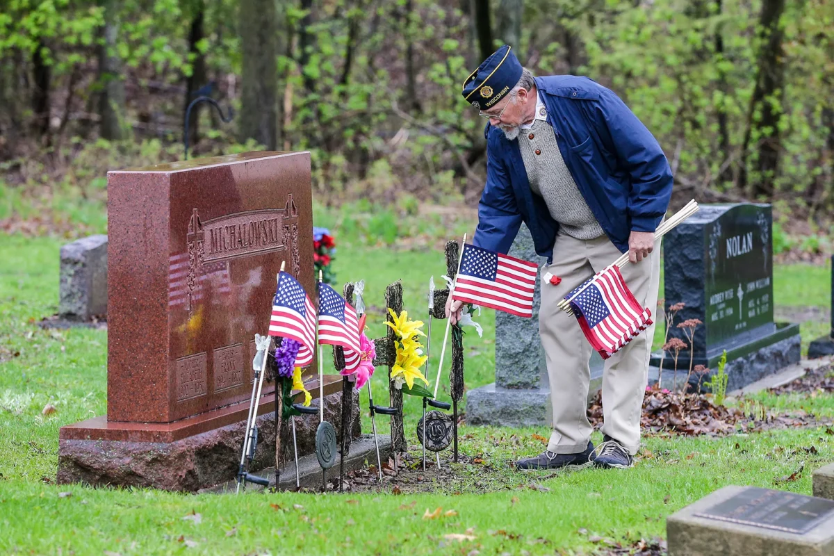 The Importance of Veterans Cemetery Flag Holders